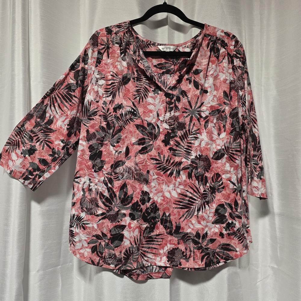 Northern Reflections Pink Black Tropical Leaf Print V-Neck Top